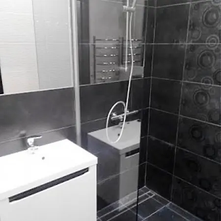 Apartament сучасні на площі ринок з панорамним видом на дахи львова